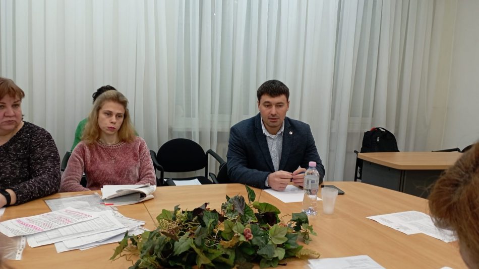 Експерти ЦГЗ здійснили візит до Дніпровського ЦКПХ з питань боротьб2и з антимікробною резистентністю 