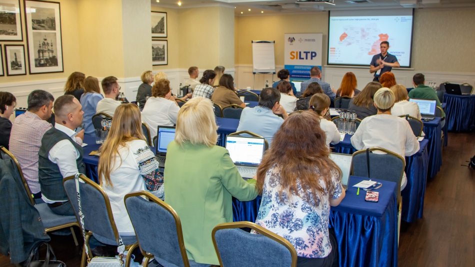 Актуальні питання лікування ВІЛ-інфекції обговорили медичні фахівці регіональних мультидисциплінарних команд