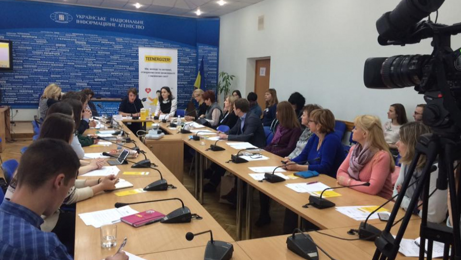 60% підлітків ніколи не замислювалися над необхідністю пройти тестування на ВІЛ-інфекцію